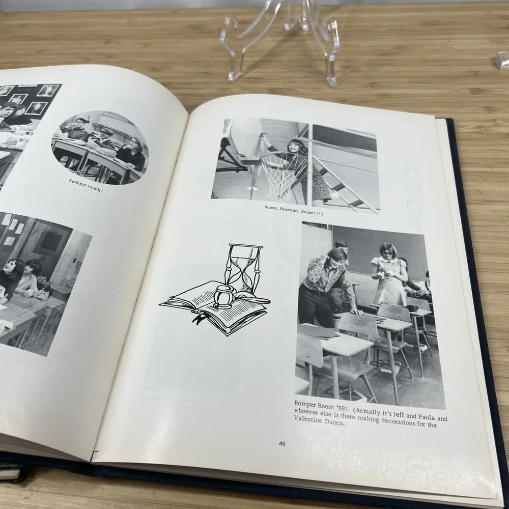 1967 1968 Mustang‎ Fairlane Jr High Yearbooks Dearborn MI Signed Lot